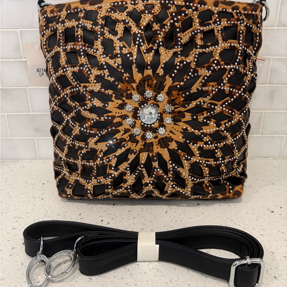 NWT Elegant Black and Brown Women's Bag